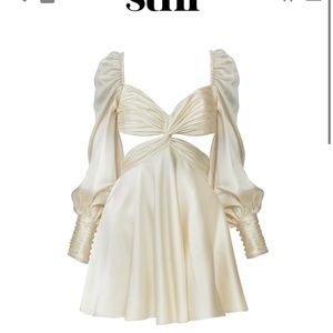 STHR spotlight dress in buttermilk SIZE XS. Like new, worn once!! A brides dream